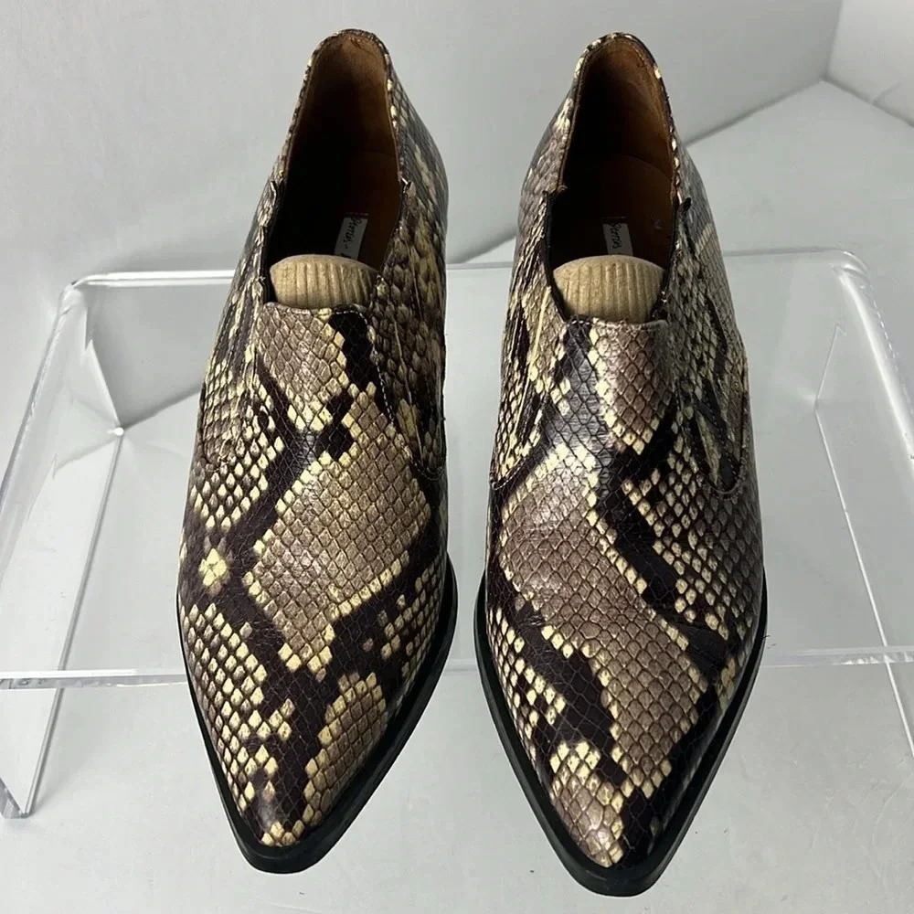 & Other Stories Snakeskin Pointed Toe Ankle Chelsea Bootie Stacked Heel Size 7 - Picture 3 of 13